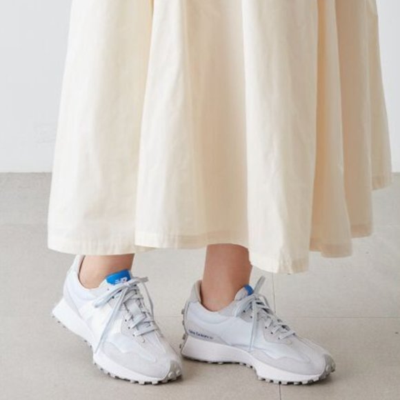 New Balance 327 Casual Women's Sneakers Shoes various sizes Light Sky Blue - Picture 3 of 15